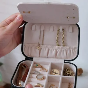 Boîte à Bijoux de Voyage Brigitte Cuir Noir, Maison Scarlett