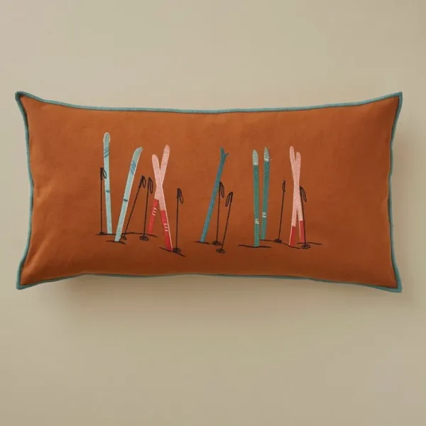 Coussin brodé Passe-montagne Caramel, Sylvie Thiriez