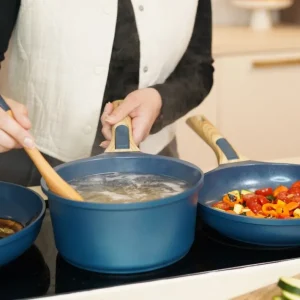 L'Incroyable Casserole amovible Bleu Myrtille, Cookut