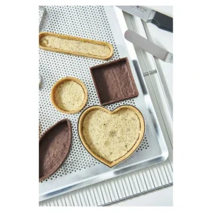 Plaque de cuisson perforée bords pincés, de Buyer
