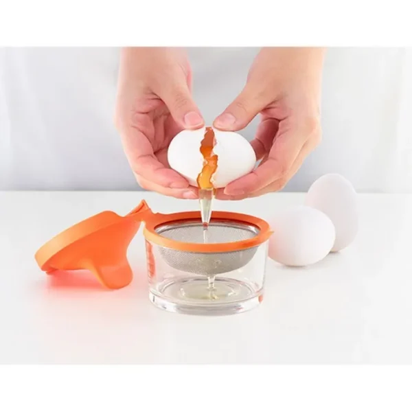 Pocheuse à oeuf, Lékué