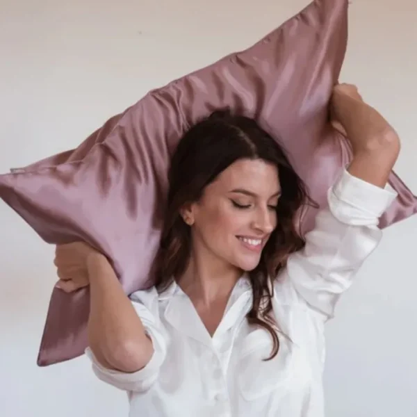 Taie d'Oreiller en Soie 51 x 76 cm Bois de Rose, Emily's Pillow