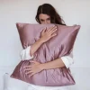 Taie d'Oreiller en Soie 65 x 65 cm Bois de Rose, Emily's Pillow