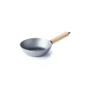 Wok Nomad, Beka